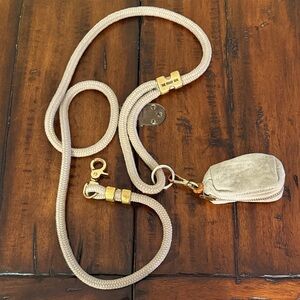 The Foggy dog leash and poop bag set